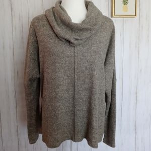 Sweatshirts by Chenault Women Cowl Neck Long Sleeve   Small with out tags